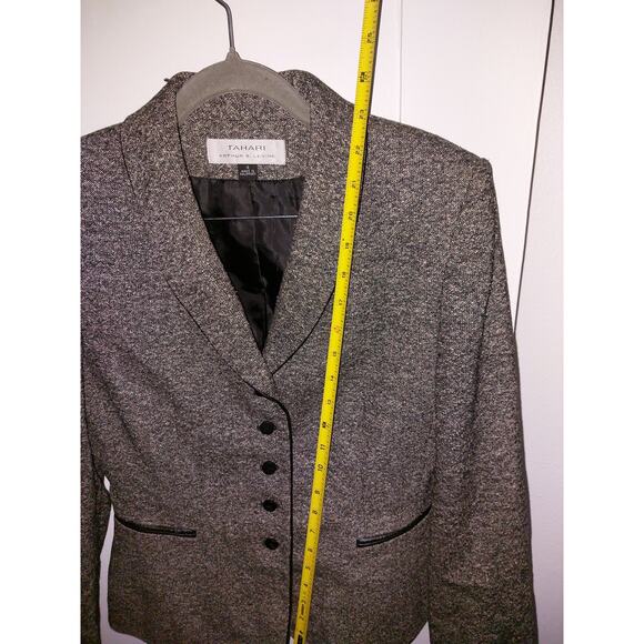 Tahari Woman Blazer Size 4 - Picture 2 of 7